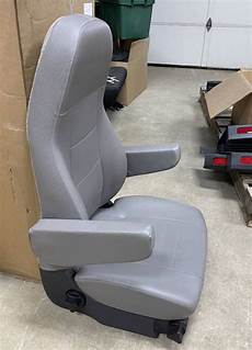 Air Ride Tractor Seat